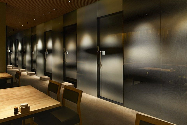 慢走        位于北京亮马桥的这家日本清酒餐厅"慢走",像是藏起来